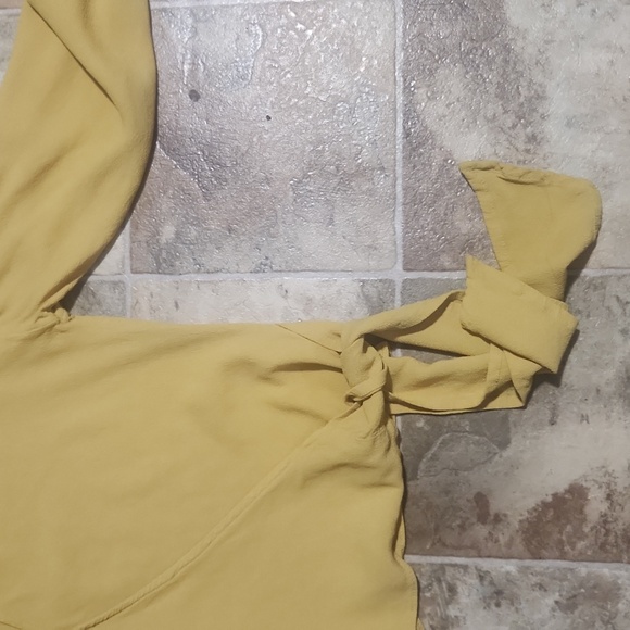 MADEWELL Women"s Top Wrap Color Mustard Size S. - Picture 7 of 10